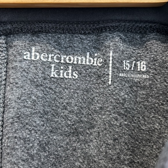 Abercrombie kids joggers - Picture 3 of 4